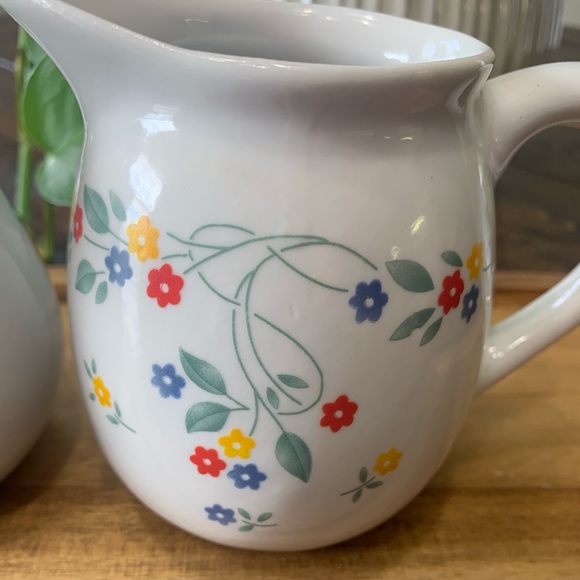 Vintage Discontinued 1980s Corelle English Meadow Sugar and Creamer Bowl Set - Picture 7 of 7